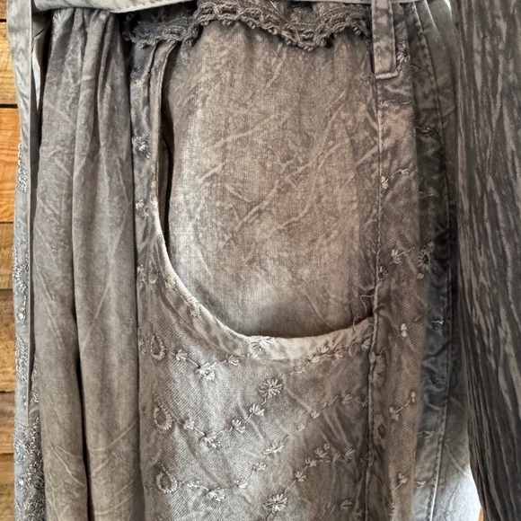 Bohemian Baby Doll Button Down Shirt Dress in Light Gray Size L NWT - Picture 10 of 14